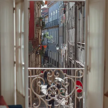 River Eyes At * Porto